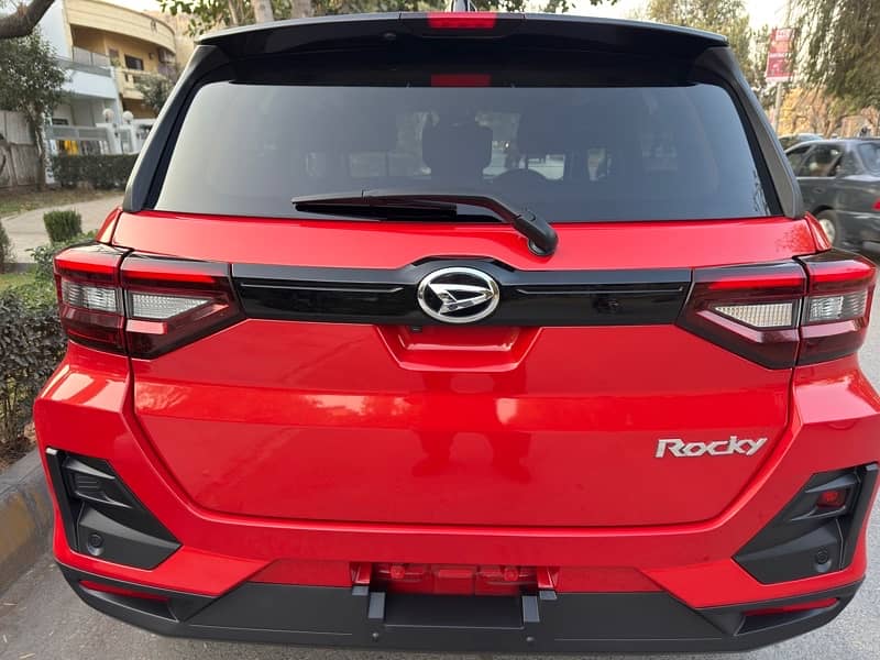 Daihatsu Rocky 2020 5