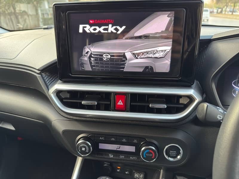 Daihatsu Rocky 2020 11