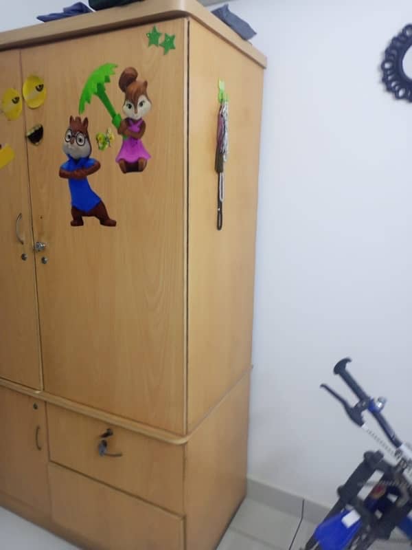 2-Door Wardrobe for Sale – Excellent Condition 0