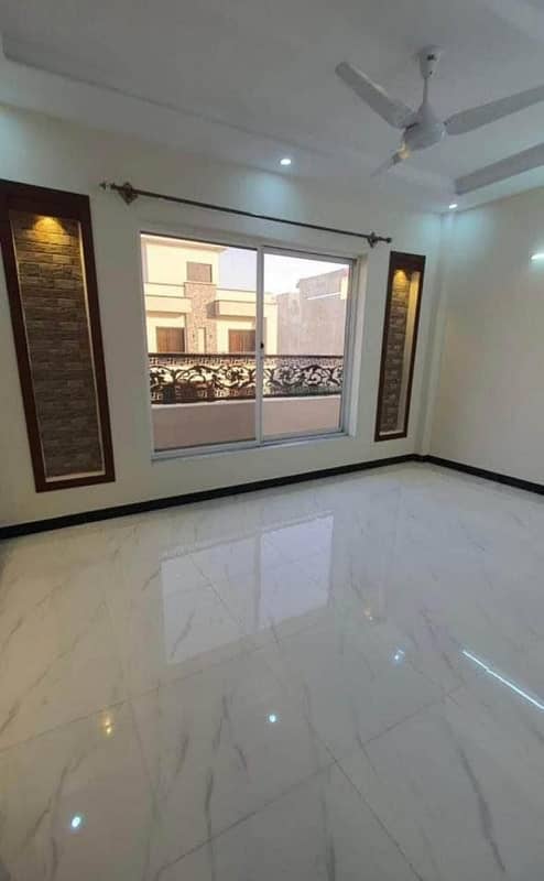 7 Marla upper portion available for Rent G-13 Contact 0347-7163075 1