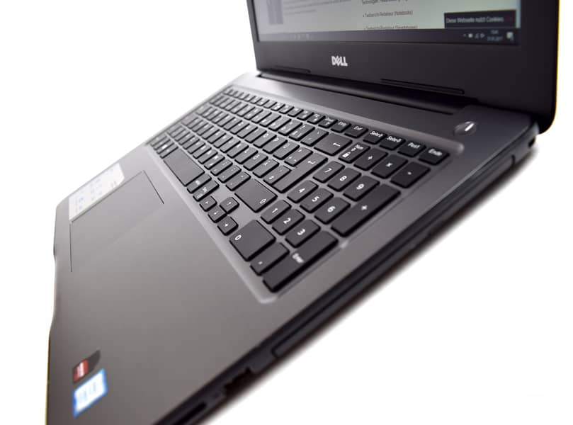 Dell Inspiron i5 7th gen with 2GB Dedicated Gaming Dual Graphics Card 6