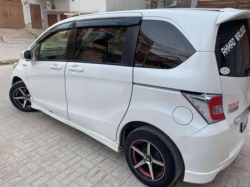 Honda Freed 2015 3