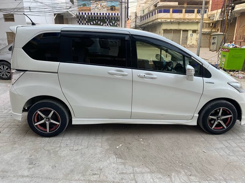 Honda Freed 2015 5