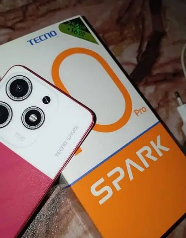 Tecno spark 10 pro 10/10 condition with box charger 5