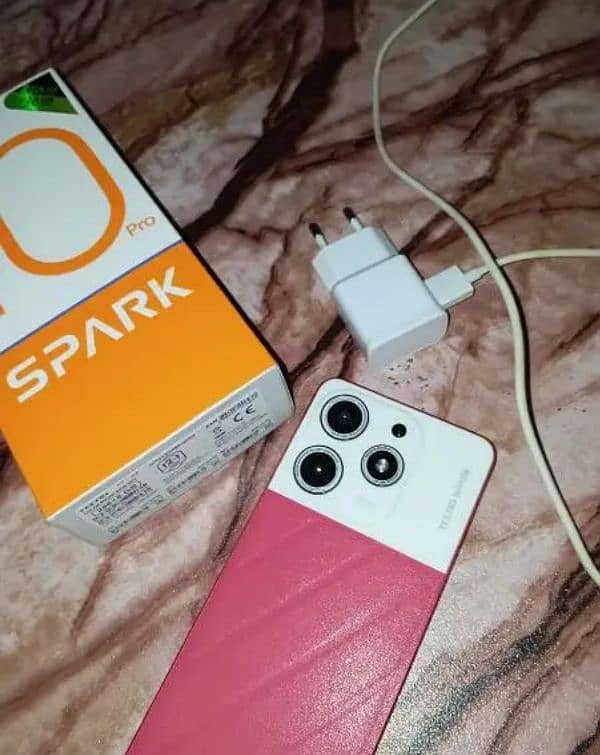 Tecno spark 10 pro 10/10 condition with box charger 7