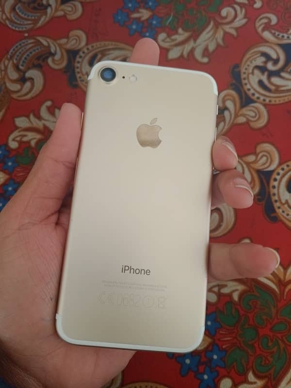 iphone 7  128 gb PTA Approved 1