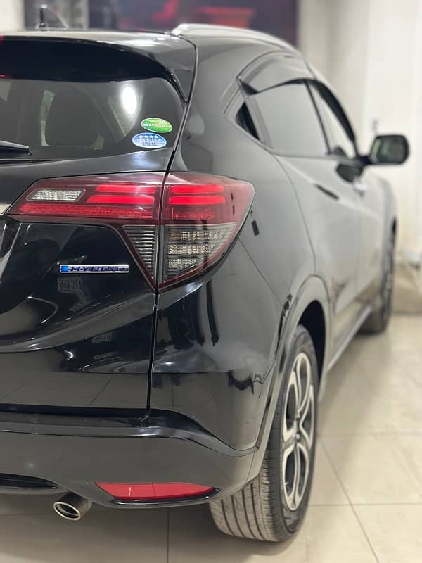 Honda Vezel 2019 Z Sensing 4