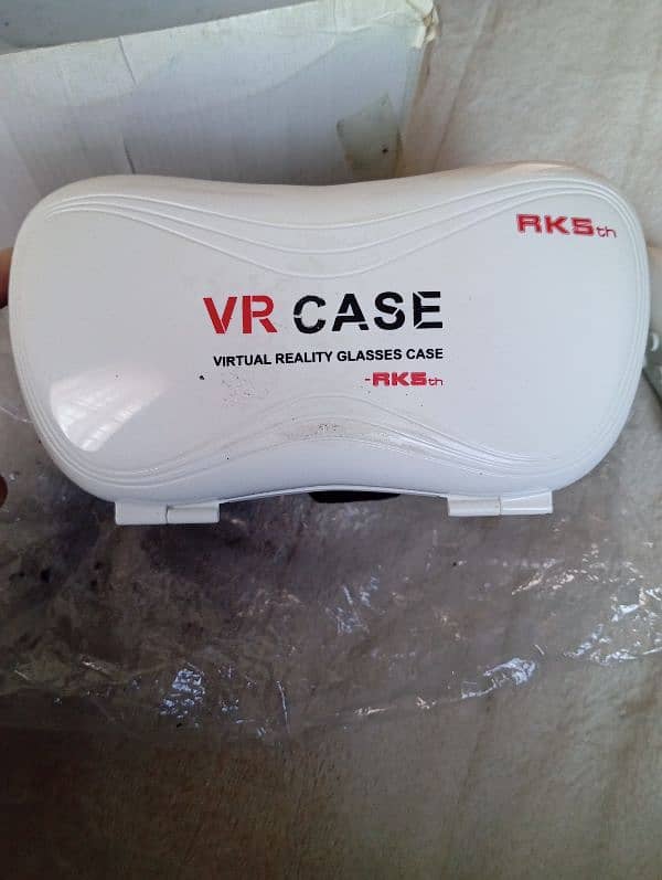 Virtual reality box just like brand new condition 0