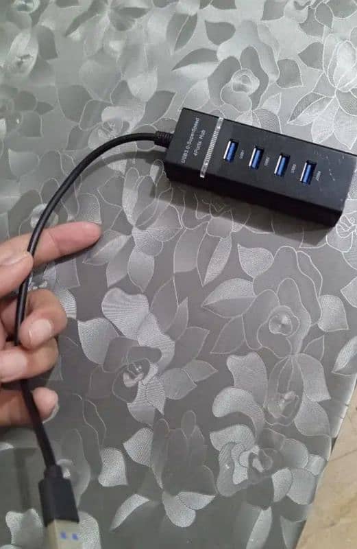 usb hub with 4 usb 3.0 ports 1