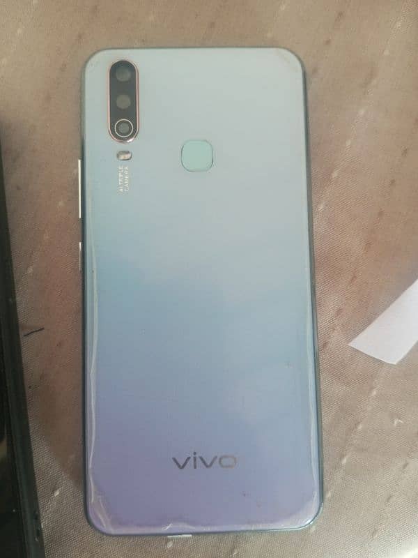 vivo y 17 8 Gb Ram, 256 Gb memory 1