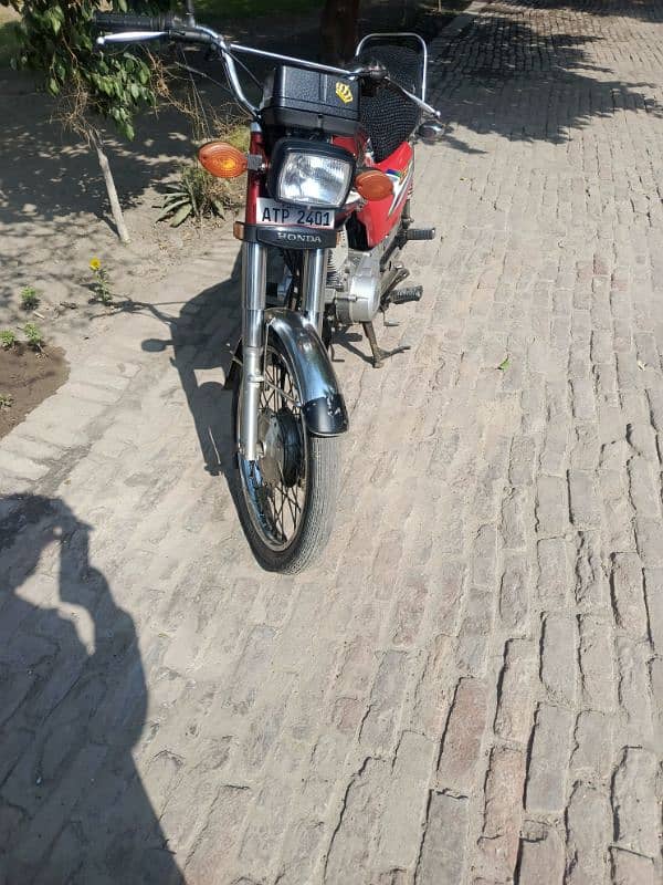 Honda 125 is in good condition for sell 13