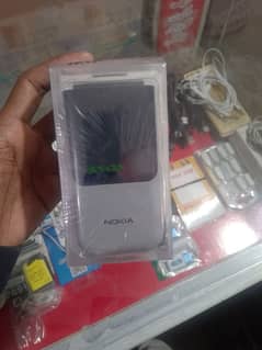 Nokia 2720flip dual sim box pack