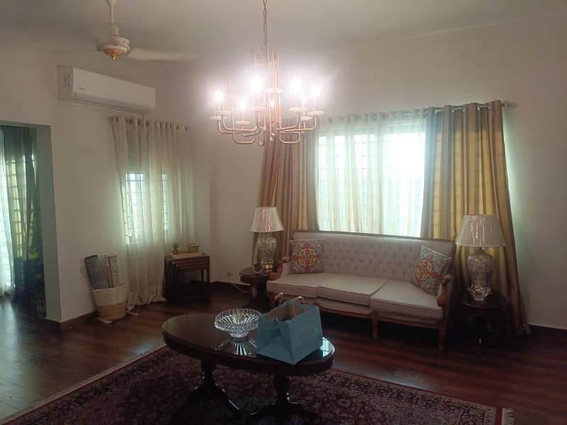 4Bed Apartment Available For Rent In Askari 11 Sec-B Lahore 2