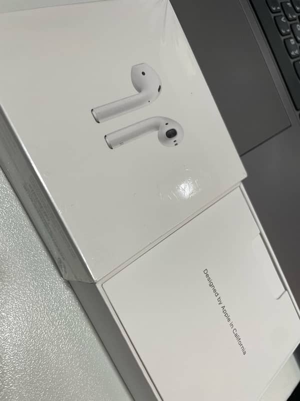 Apple Airpods 2 Original with Original Box 0