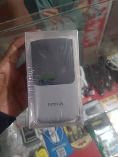 Nokia 2720flip dual sim box pack