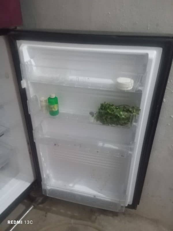 Pel Refrigerator 0