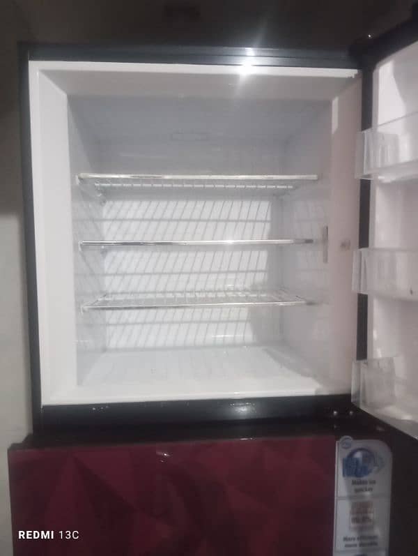 Pel Refrigerator 2