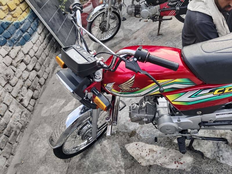 Honda CD 70 Full New Bike 1