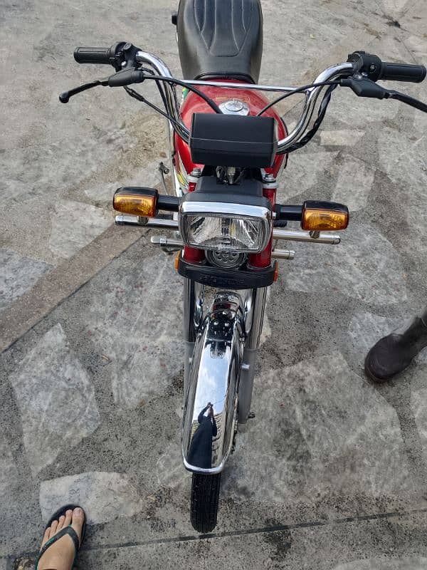 Honda CD 70 Full New Bike 6