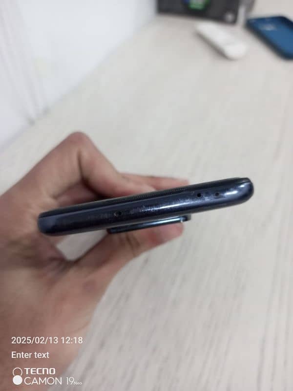 vivo v21e 6+2 128 Gb 4