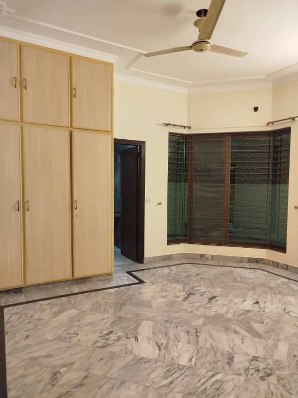 1 KANAL DOUBLE STOREY HOUSE AVAILABLE FOR SALE IN LDA AVENUE ONE 0