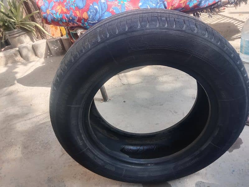 michelan tyre 195/65R 3