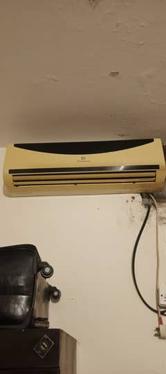 Split ac urgent sale