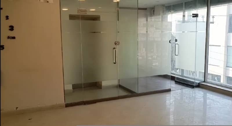 8 Marla 4th Floor Office With Elevator For Rent In DHA Phase 5,Block B, Lahore. 6