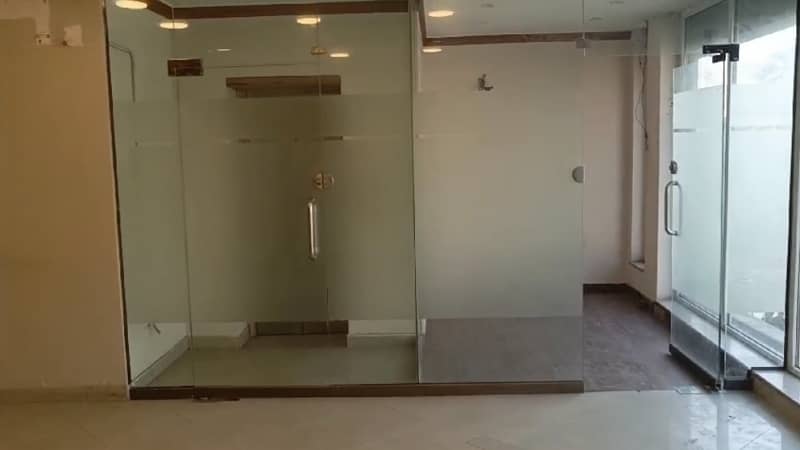 8 Marla 4th Floor Office With Elevator For Rent In DHA Phase 5,Block B, Lahore. 7