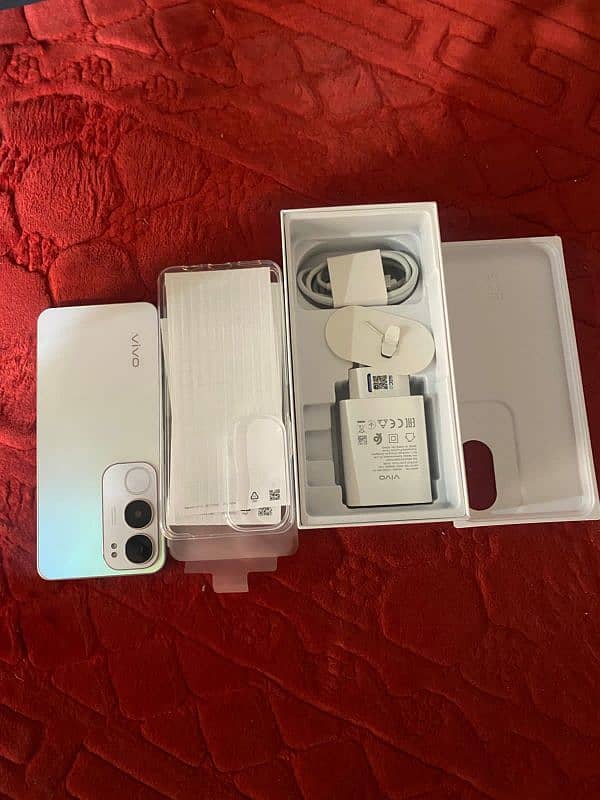 vivo y19s mobile 6+6 128gb new  for sale 03299677904 my WhatsAp 0