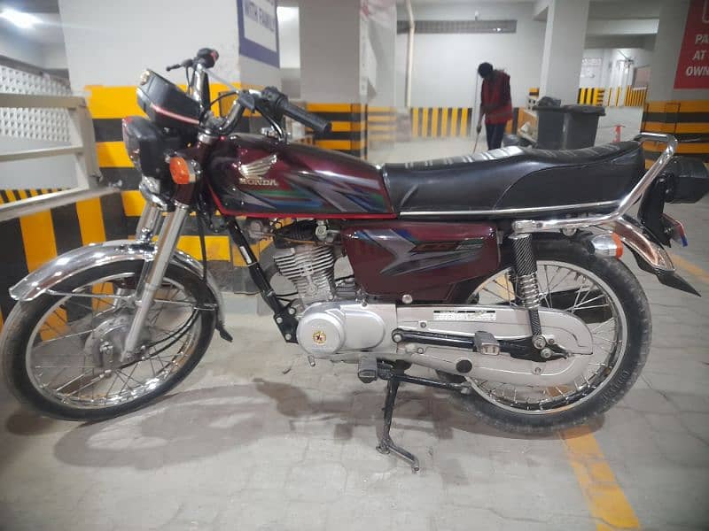 selling Honda 125 2