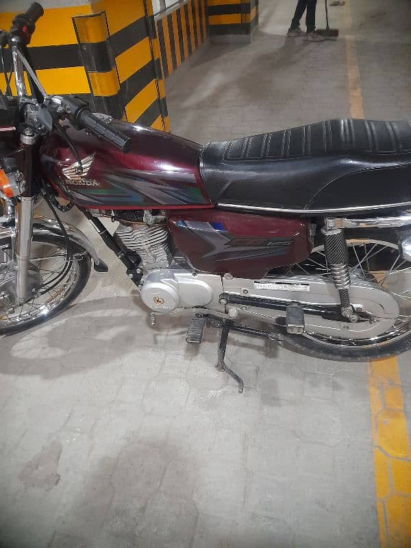 selling Honda 125 5