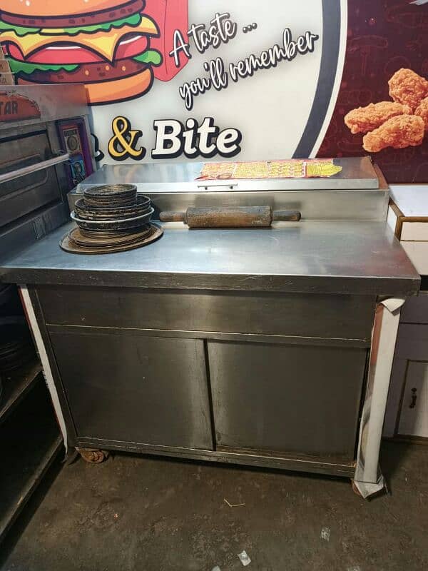 shawarma machine, hot plate, topping tabe, working table 2