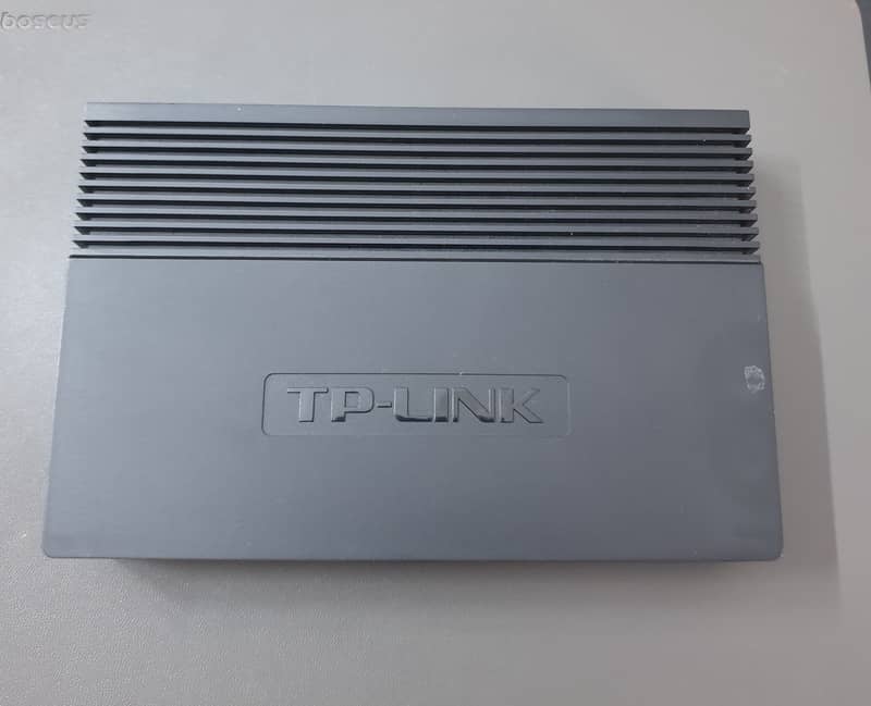 Switch TPlink 5Port 1000 Gigabit - slightly used 4