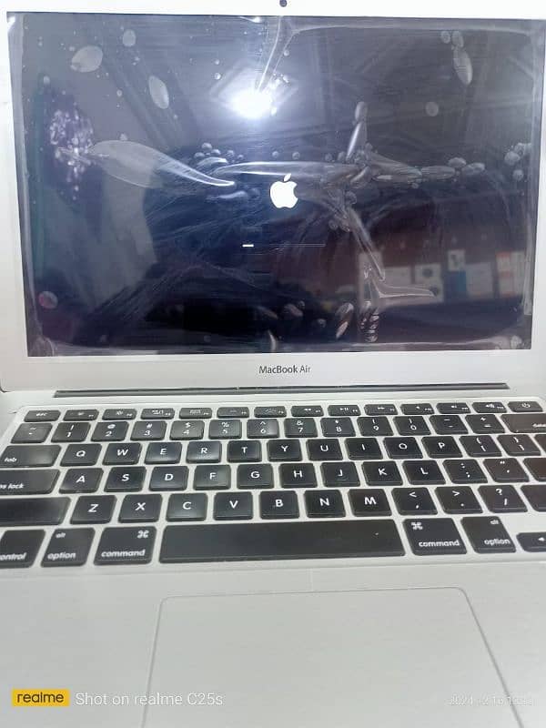 MacBook Air 2017 8gb 128gb condition 9/10 1