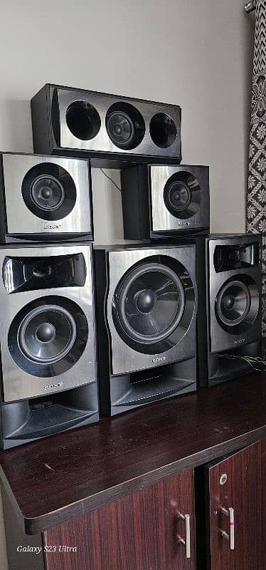 Sony 5.1 Home Theater System 1