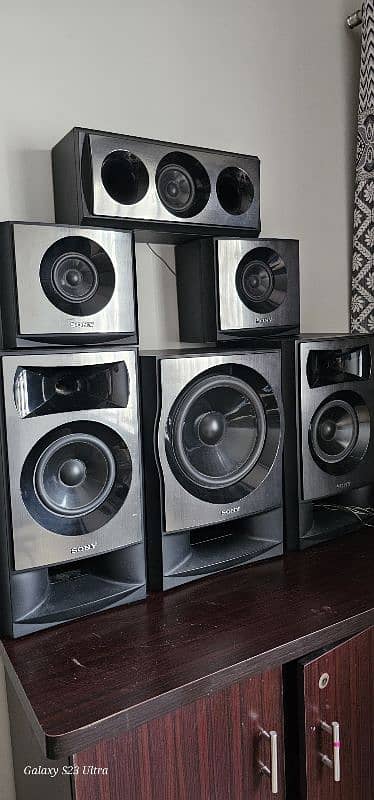 Sony 5.1 Home Theater System 2