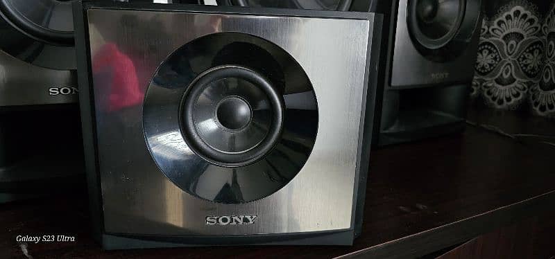 Sony 5.1 Home Theater System 7