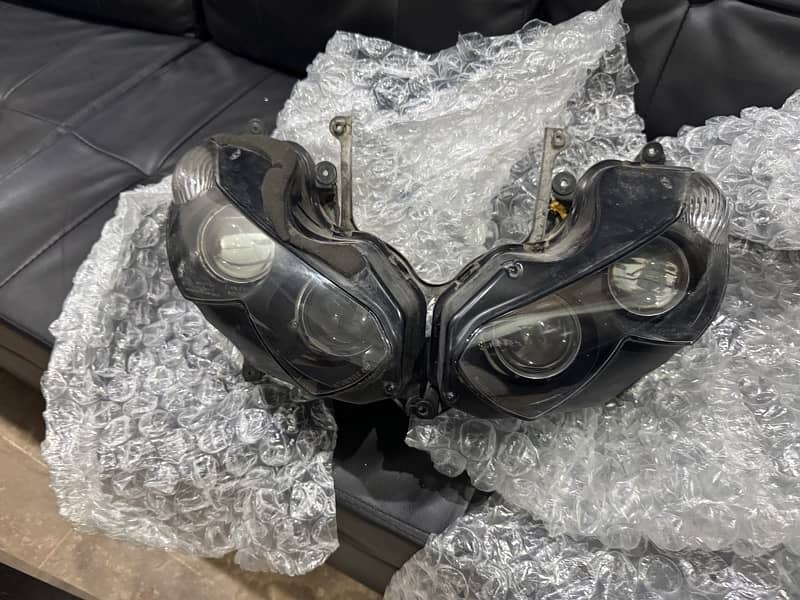 Kawasaki ZX14R 2014 model Headlight 0