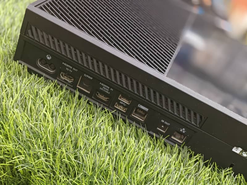 Xbox One 1TB 13 Games Installed New 3