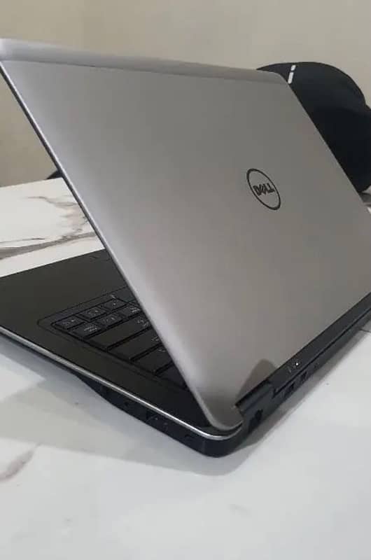 Dell E7440 core i5 geniune condition 0