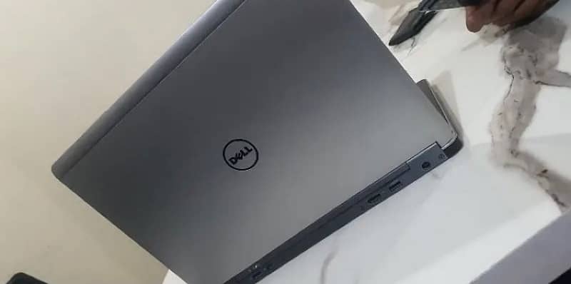 Dell E7440 core i5 geniune condition 6