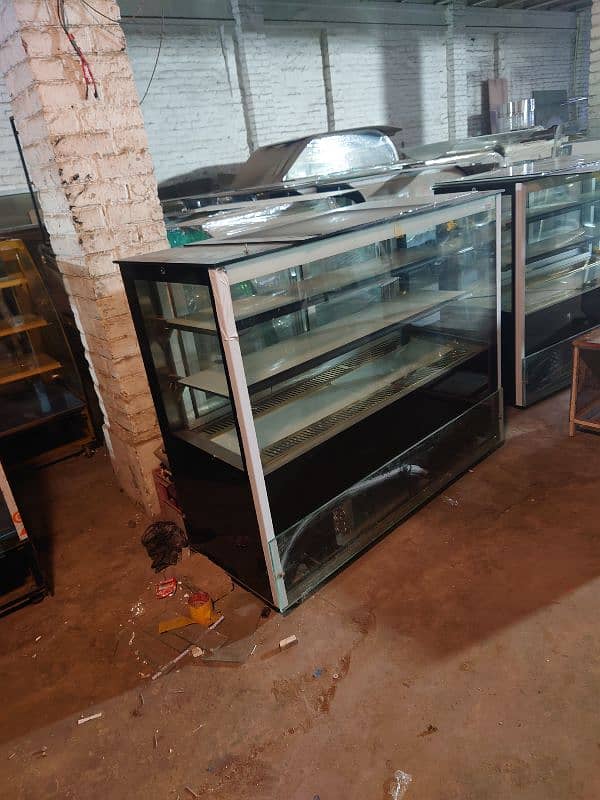 Cake Display Freezer Chiller / Meat Chiller /Salad Bar Bakery counter 3