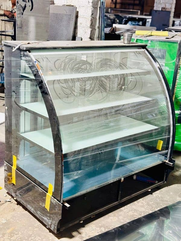 Cake Display Freezer Chiller / Meat Chiller /Salad Bar Bakery counter 19