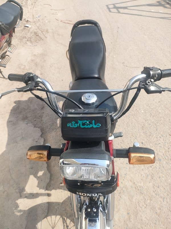 Honda CD 70 2020 13