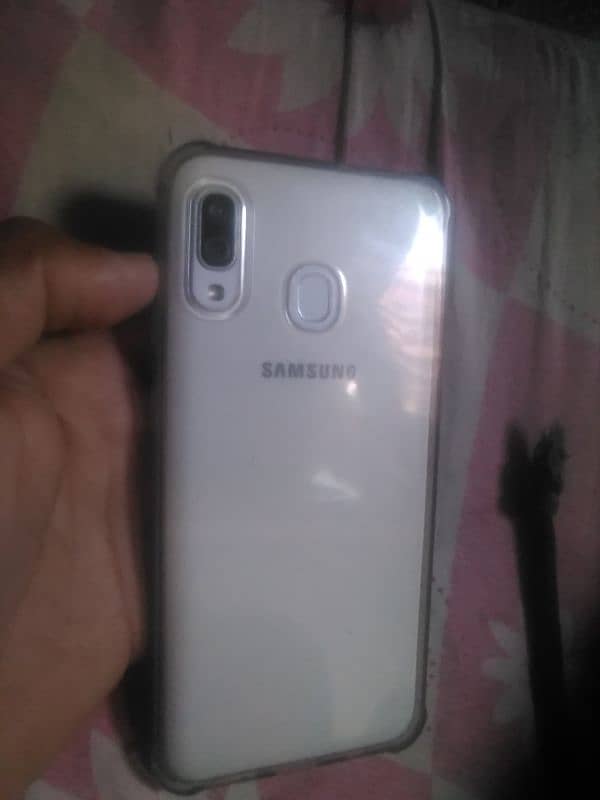 Samsung A30 4gb ram 64gb cash xchange any 2