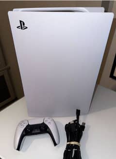 PS5  UK disc edition with box & all accessories. . . .