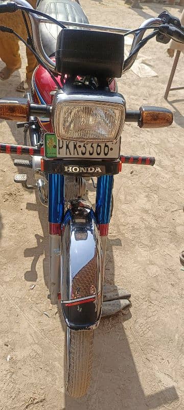 jenuion bike Honda 70cc fir sail full good condition 9