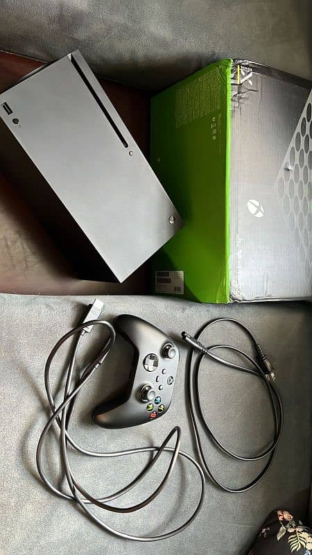 Xbox Series X plus Game Pass Ultimate 0