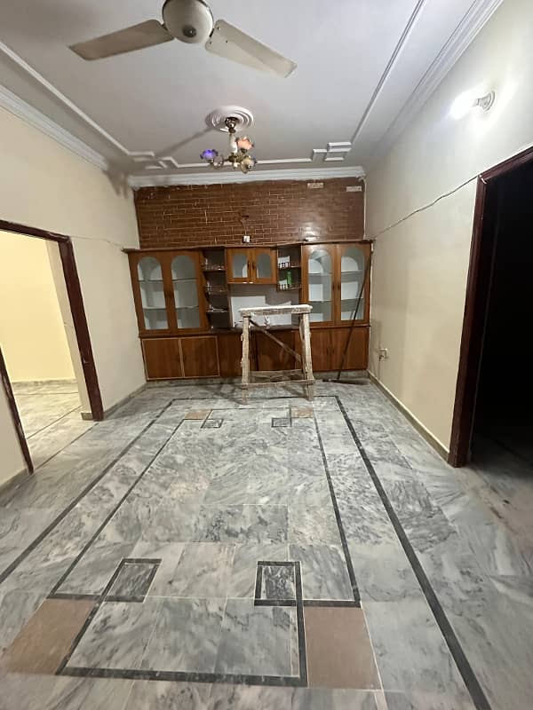 UPPER PORTION FOR RENT LOCATION AYUB COLONY 2